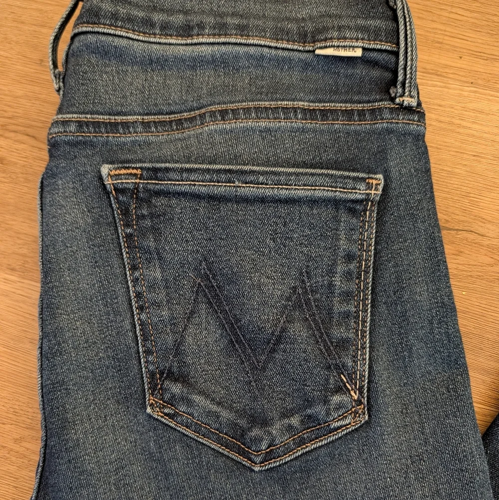 MOTHER Weekender Stretch Denim in Taking Chances sz 31 - Picture 15 of 15